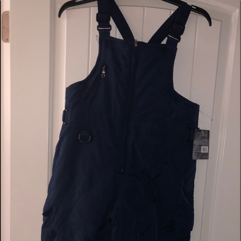 Boys size L 10-12 snow bib navy blue